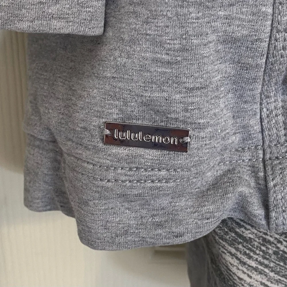 Lululemon Savasana Wrap Jacket Gray Cowl Snap Yoga Women’s 4